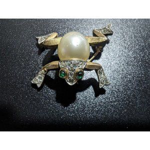Crown Trifari Alfred Philippe Faux Pearl Jelly Belly Rhine Stone Frog Brooch